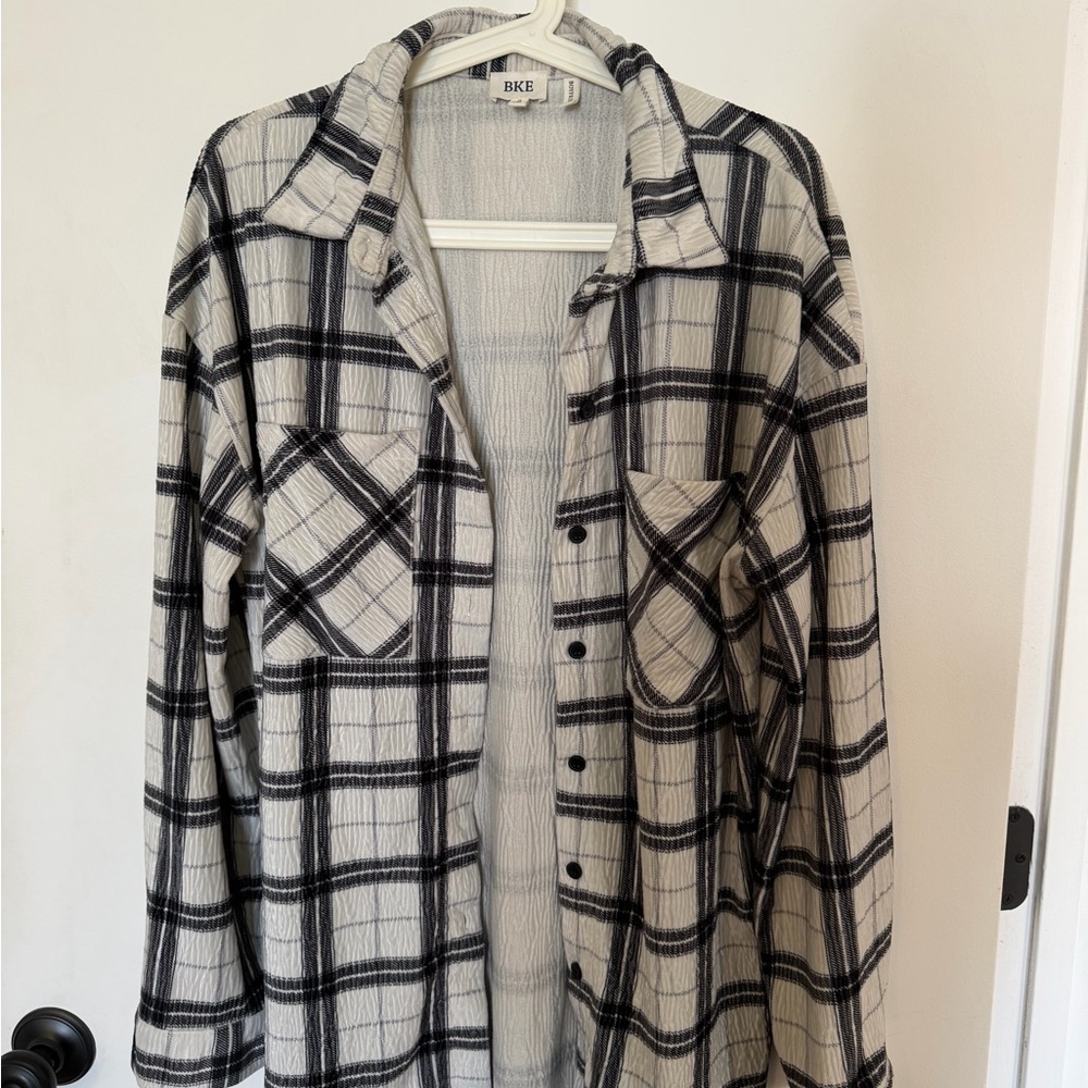 BKE Women’s Plaid Boyfriend Fit Oversized Button Down